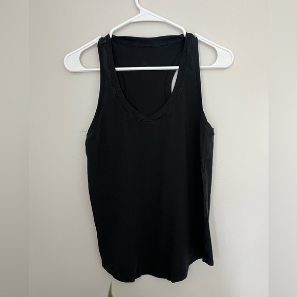 lululemon athletica Tops - Lululemon size 6 loose fit top